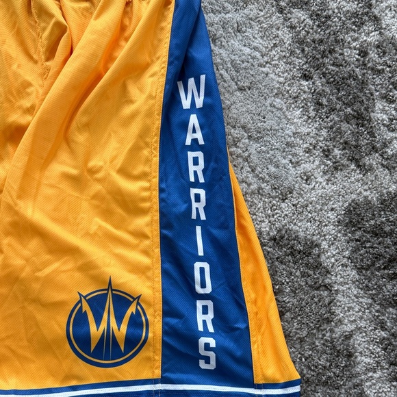 NBA Warriors/Santa Cruz Warriors G league New Yellow and Blue Men's Shorts - Picture 2 of 6